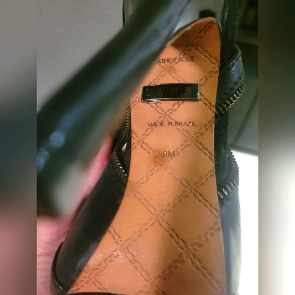 L.A.M.B. leather slingback peep-toe stilettos - Picture 7 of 8